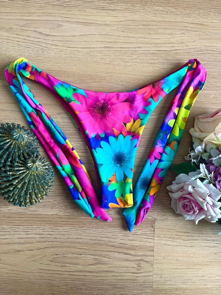 Luminno's Hand-Embroidered Luxury Bikini Set - Printemps Shell